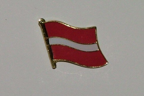 Pin Lettland 20 x 17 mm 